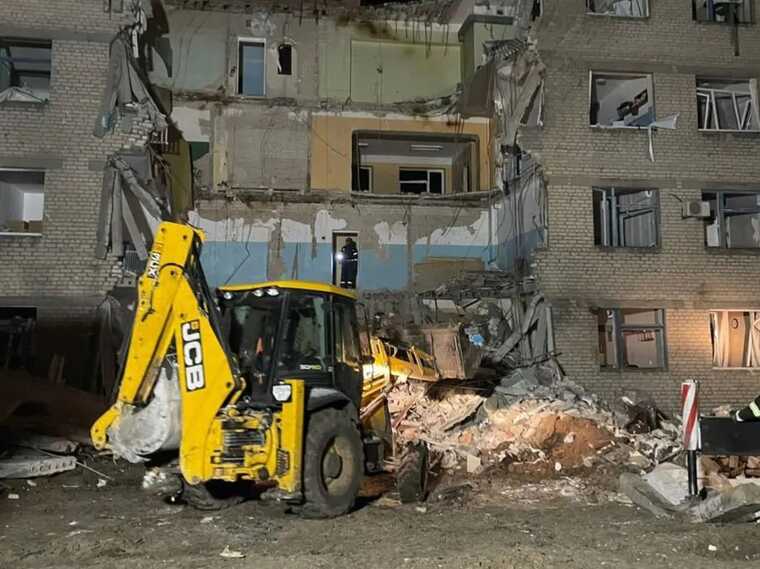 ДСНС завершила аварійно-рятувальні роботи в Селидовому: унаслідок удару РФ загинули три людини