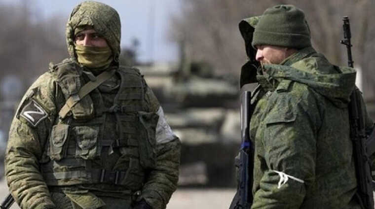 Окупанти на окупованій лівобережній Херсонщині намагаються вивезти цінні предмети та документи