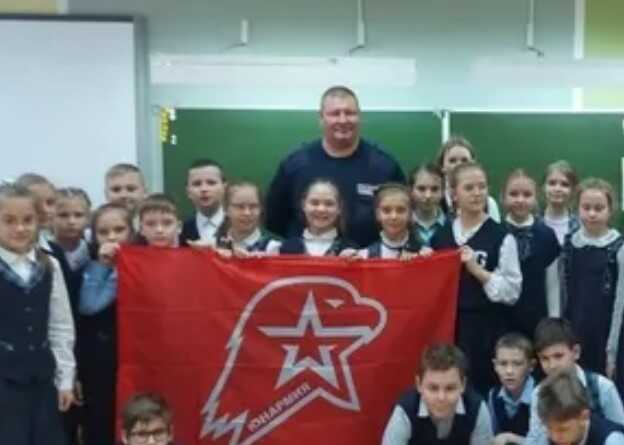 В РФ для четвероклассников провели урок стрельбы из пистолета Макарова