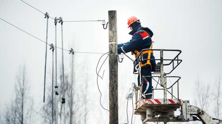Стало відомо, коли жителям "ЛДНР" повернуть енергопостачання