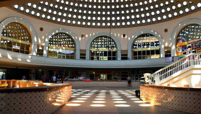 Донецький ринок потрапив під обстріл: є постраждалі