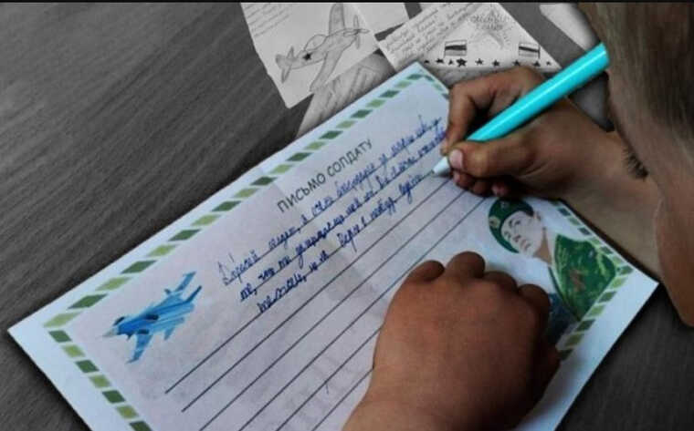 На оккупированных территориях захватчики заставляют детей писать письма оккупантам, – ЦНС