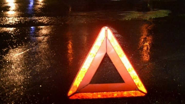 У РФ водій влетів у колону військових-строковиків на трасі: є постраждалі