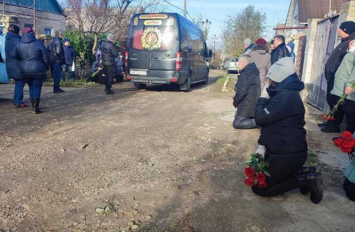 У Херсоні попрощалися з матросом, який загинув, захищаючи Україну