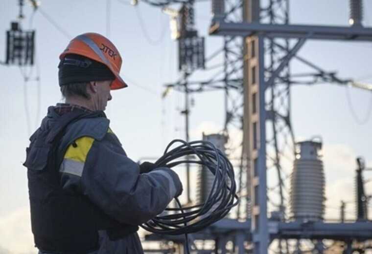 Оккупанты обстреляли энергетиков в Донецкой области