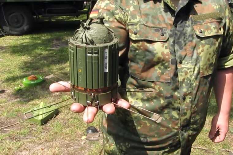 Сили оборони застосовують протитанкові касетні міни AT2