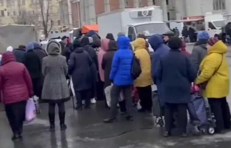 "Яйця в одні руки": у російських магазинах почали вводити обмеження