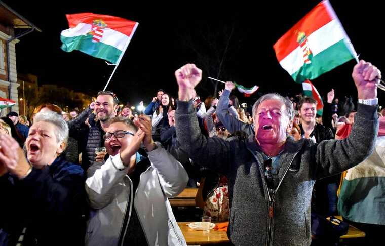 Закарпатские венгры призывают правительство Венгрии поддержать членство Украины в ЕС