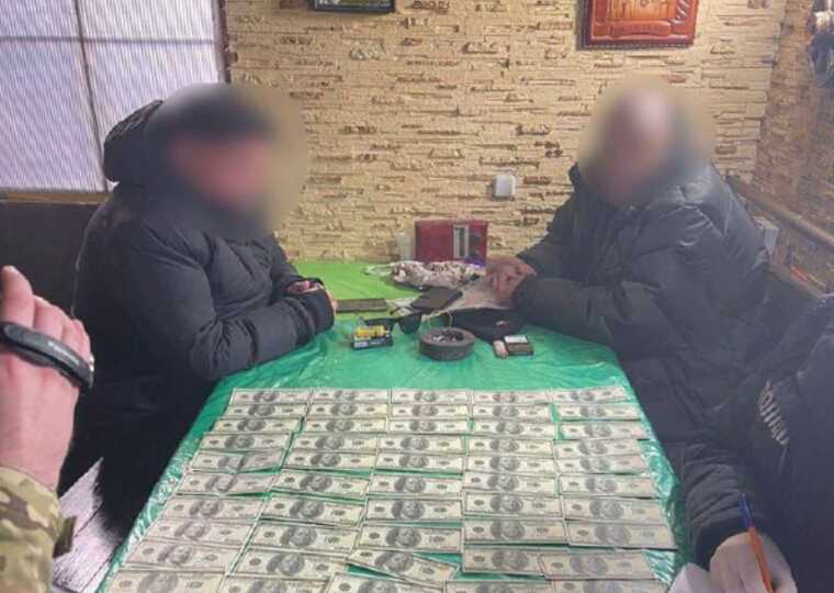 На Черкащині затримали адвоката, котрий обіцяв допомогу ухилянту