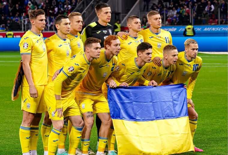 УЄФА покарав Україну