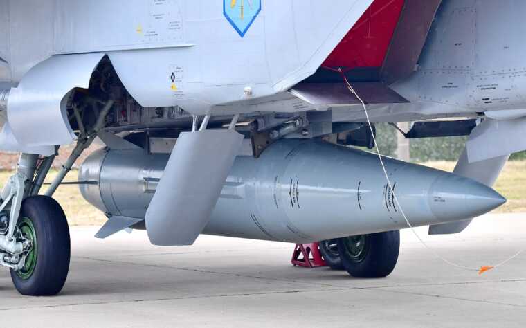 Силы ПВО сбили над Киевом вражескую ракету "Кинжал"