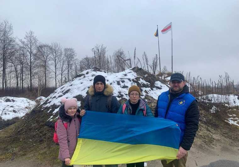 Україна повернула додому ще трьох дітей