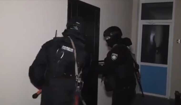 Полицейские сообщили о разоблачении международного наркосиндиката с прибылью в 135 миллионов