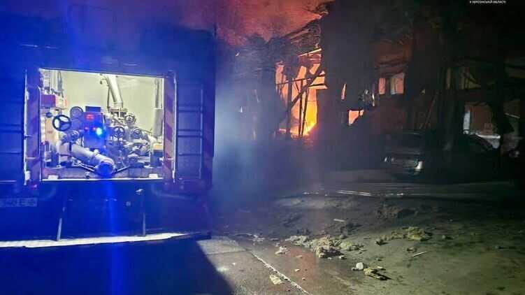 Опублікували відео наслідків вечірнього обстрілу Херсона