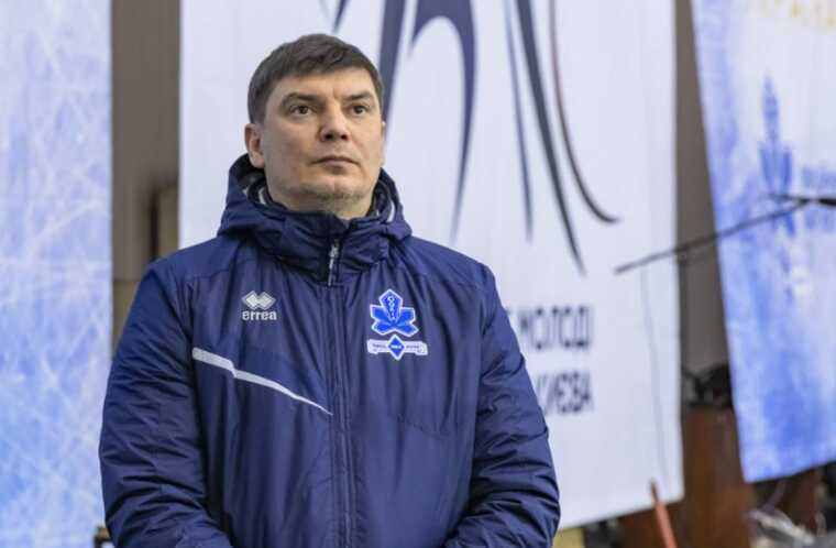 Провідний тренер хокейного клубу столиці має громадянство РФ