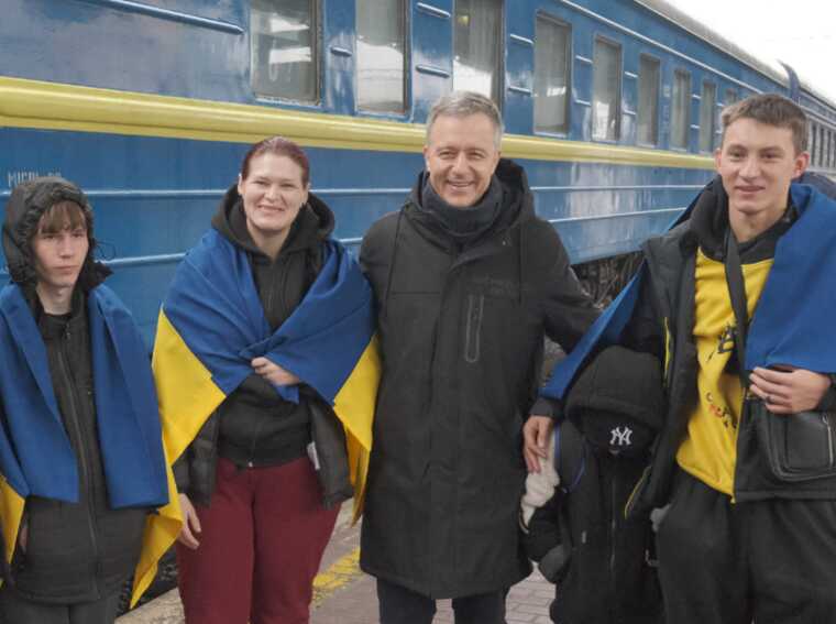 З окупованої Херсонської області повернули ще трьох дітей