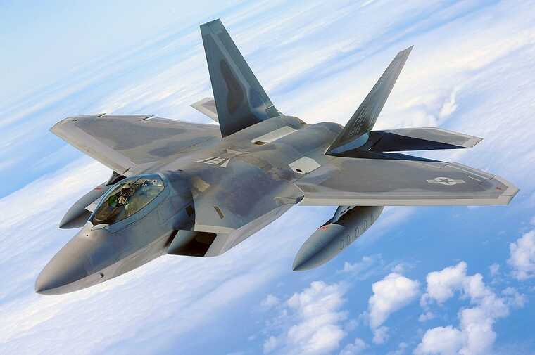 ПС США у 2024 році оберуть наступника винищувача F-22
