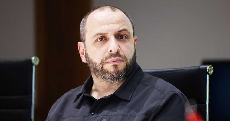 Міністр оборони Умєров подякував Великобританії за навчання українських пілотів