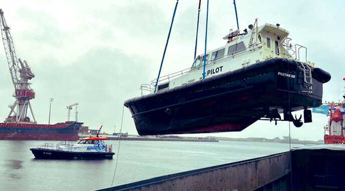 Франція передала Україні ще один корабель для допомоги з експортом зерна