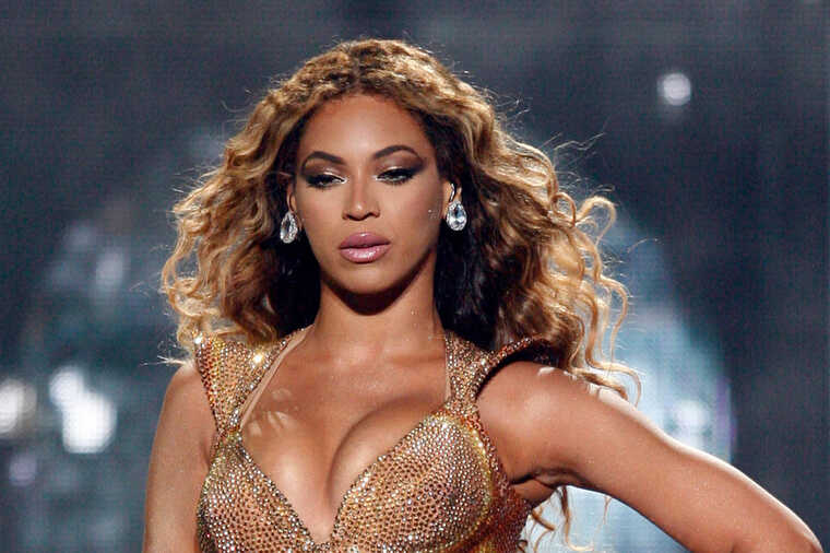 У США на Різдво згорів будинок співачки Бейонсе