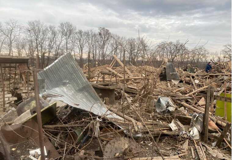 У Смілі Черкаської області повідомляють про влучання ракети у житловий сектор