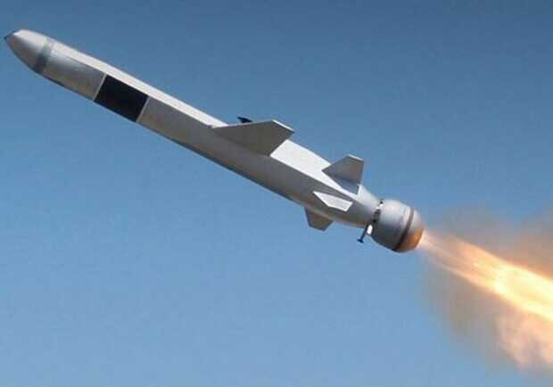 Окупанти вдарили по Одесі ракетою Х-59: є попадання по території підприємства