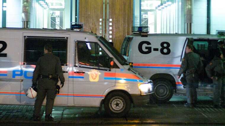 Норвезьким поліцейським у новорічну ніч видадуть зброю
