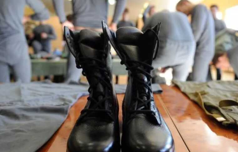 Бутусов выдал идею, как провести мобилизацию за границей: "Это будет работать"