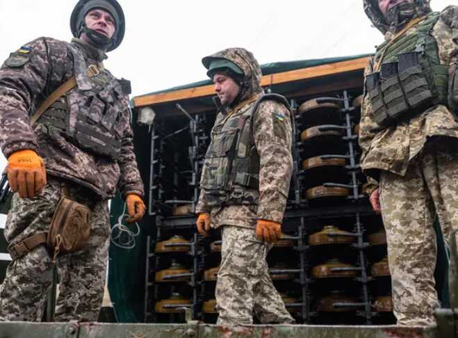 На півночі України встановлено понад пів мільйона протитанкових мін, - Наєв