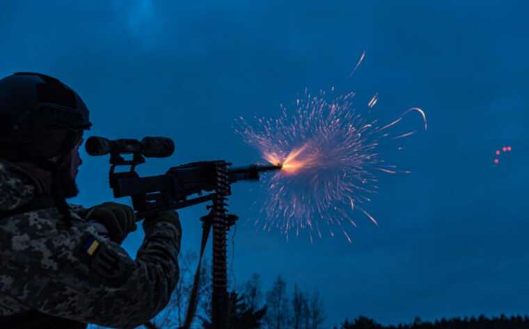 Окупанти випустили по Україні кількадесят дронів, працює ППО