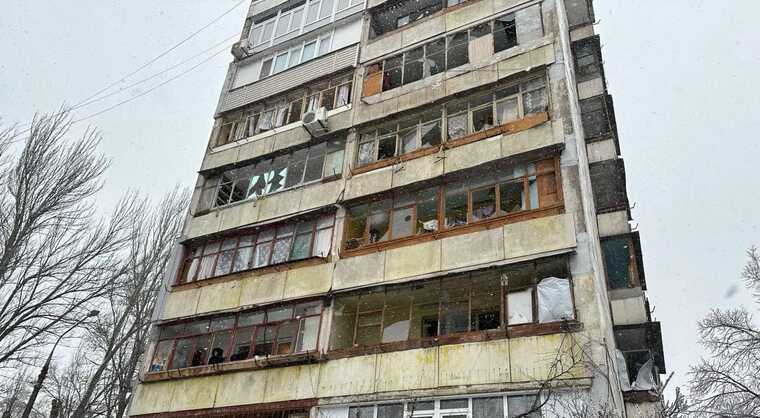 Публікують фото наслідків удару по Запоріжжю