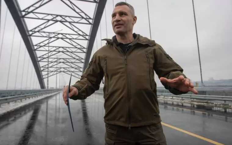 Почему открытый Кличко проезд по Подольскому мосту - это опасная показуха