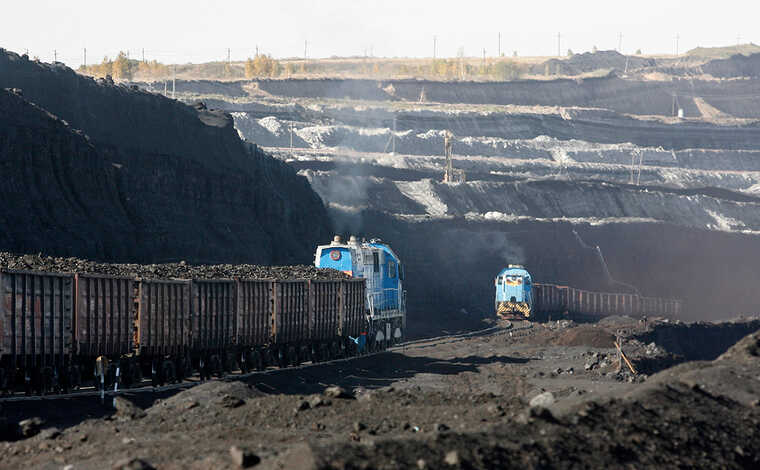 Радник родича Путіна торгує вугіллям із окупованих територій України, - ЗМІ