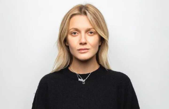 Під час виступу на вокзалі співачка KOLA розплакалася, побачивши військових