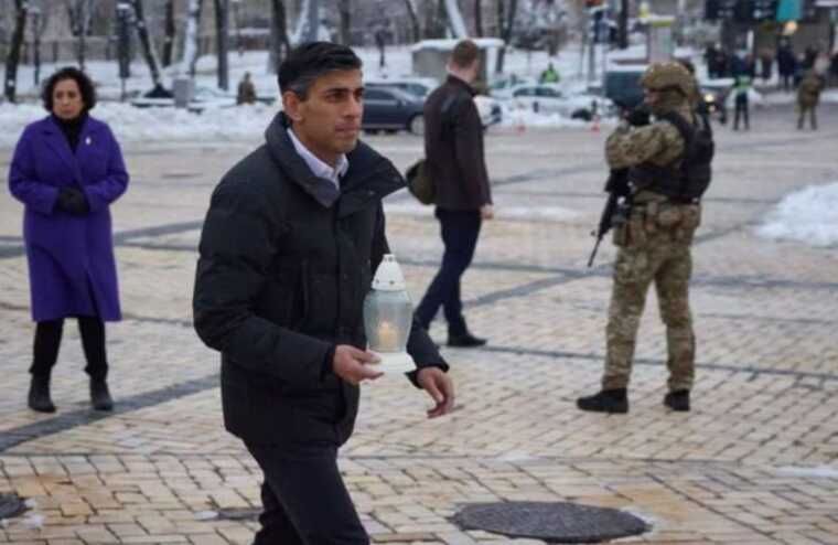Прем’єр Британії Сунак вже прибув до Києва і оголосив про нову допомогу, — Reuters