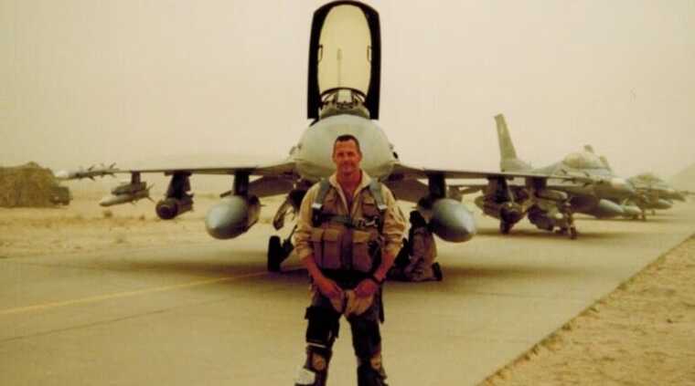 Экс-пилот ВВС США Ден Хэмптон: Помогут ли "старые" F-16 защитить небо Украины