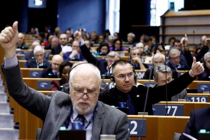 Угорські євродепутати поскаржились Єврокомісії на "беззаконня" у Польщі