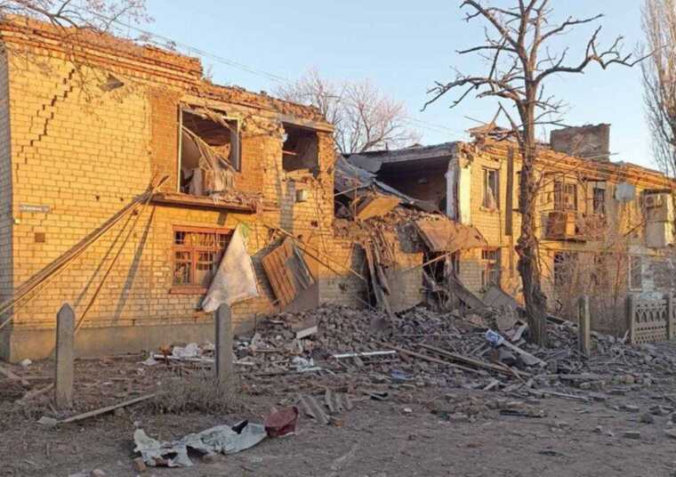 Противник обстрелял Берислав, ранен человек