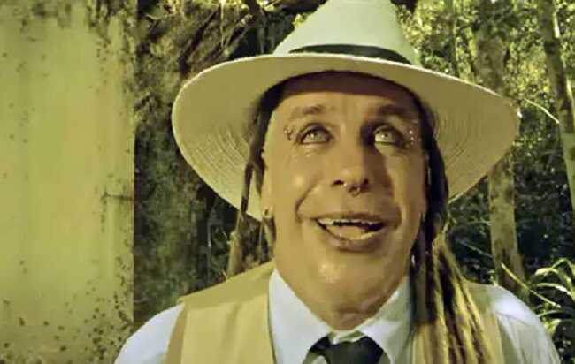 Скандальний лідер Rammstein шокував фанатів сценою, схожою на зґвалтування