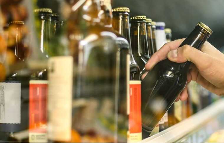 Жителей "ДНР" ожидает еще одно потрясение: хотят ограничить время продажи алкоголя