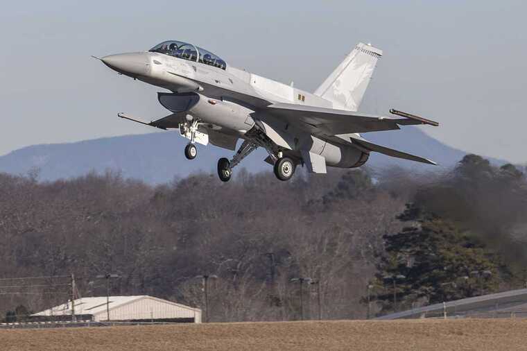 Военный ВСУ объяснил, почему F-16 не вернут оккупированные территории