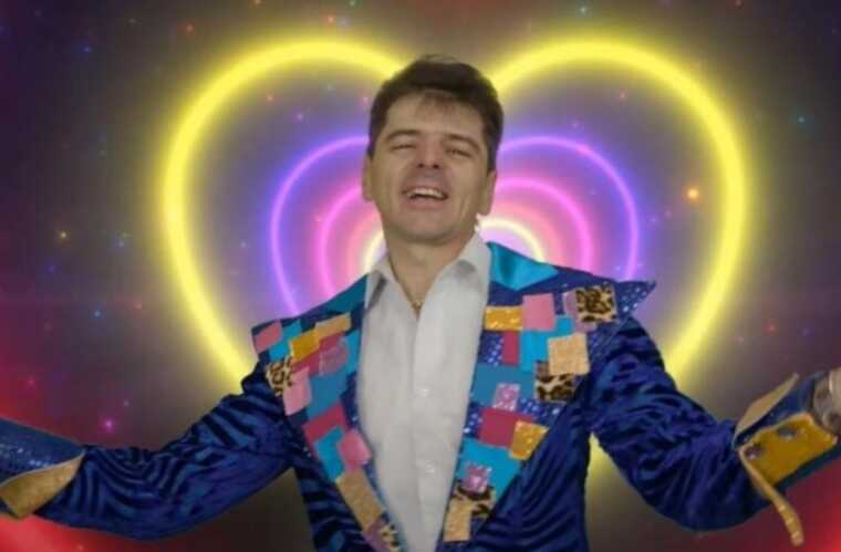 Поліція відпустила зірку "X-Фактора", затриманого за "дивну поведінку"