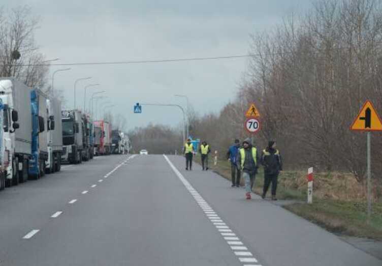 Румунські фермери заблокували ще один КПП на кордоні з Україною