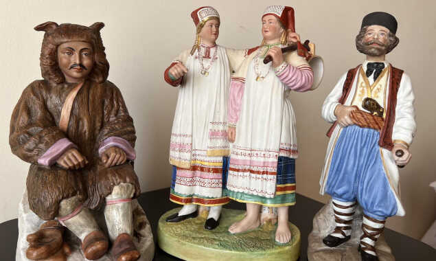 Киевские таможенники изъяли редкий гарднеровский фарфор 19-20 века