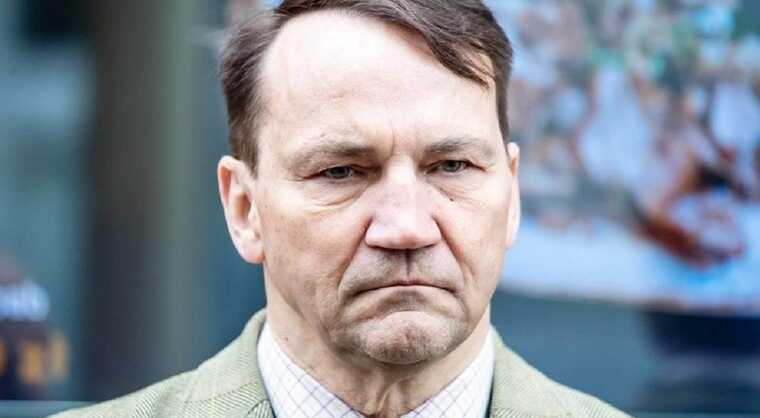 Сікорський: Замість Путіна цю війну закінчуватимуть інші люди