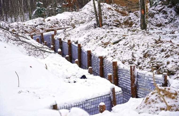Кабмін виділив рекордні 17,5 мільярда гривень на зведення укріплень