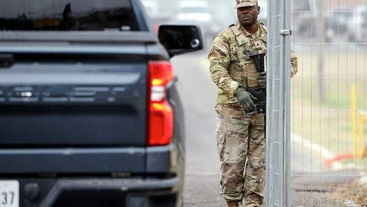 Администрация Байдена считает "небезопасными" действия губернатора Техаса по защите границы США