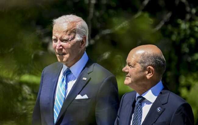 ЗМІ: Шольц проведе з Байденом зустріч у США стосовно допомоги Україні