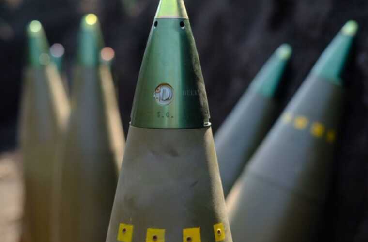 Франція постачатиме Україні понад 3000 тисячі артилерійських снарядів щомісяця