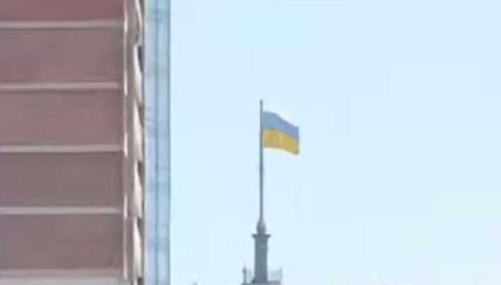 В оккупированном Донецке подняли украинский флаг